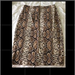 Leopard midi skirt